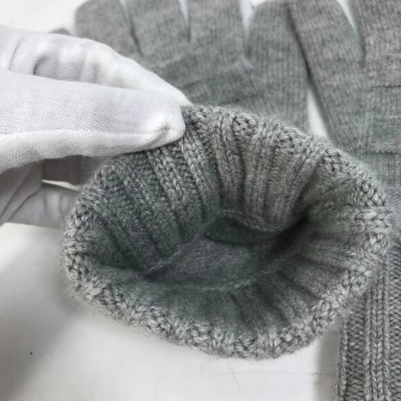 LOUIS VUITTON M72679 Damier leather patch Gonhelshinki gloves Cashmere gray - Picture 3 of 10